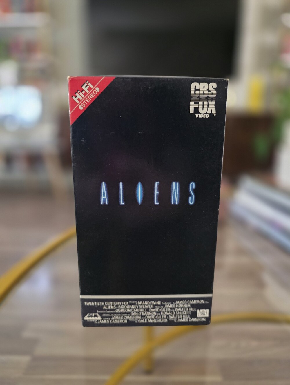 ALIENS VHS - CBS FOX VIDEO